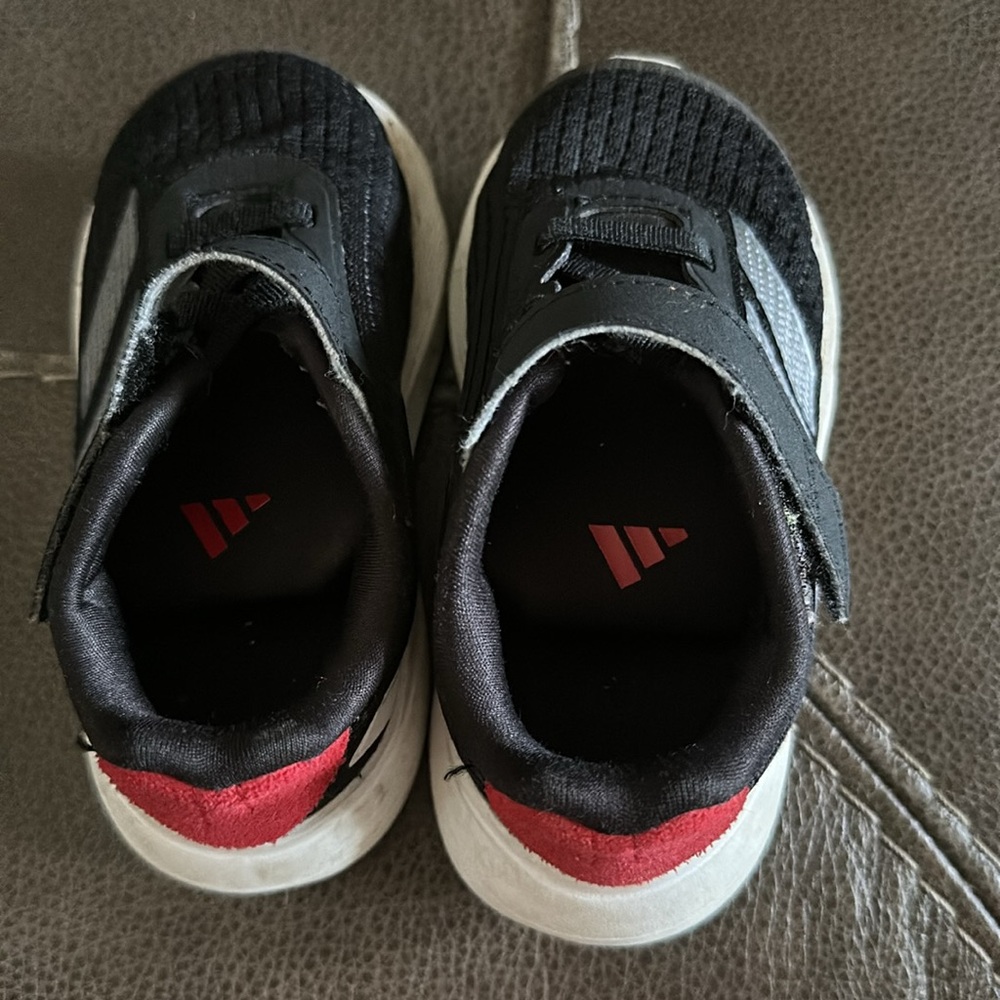 Adidas - Picture 4 of 4